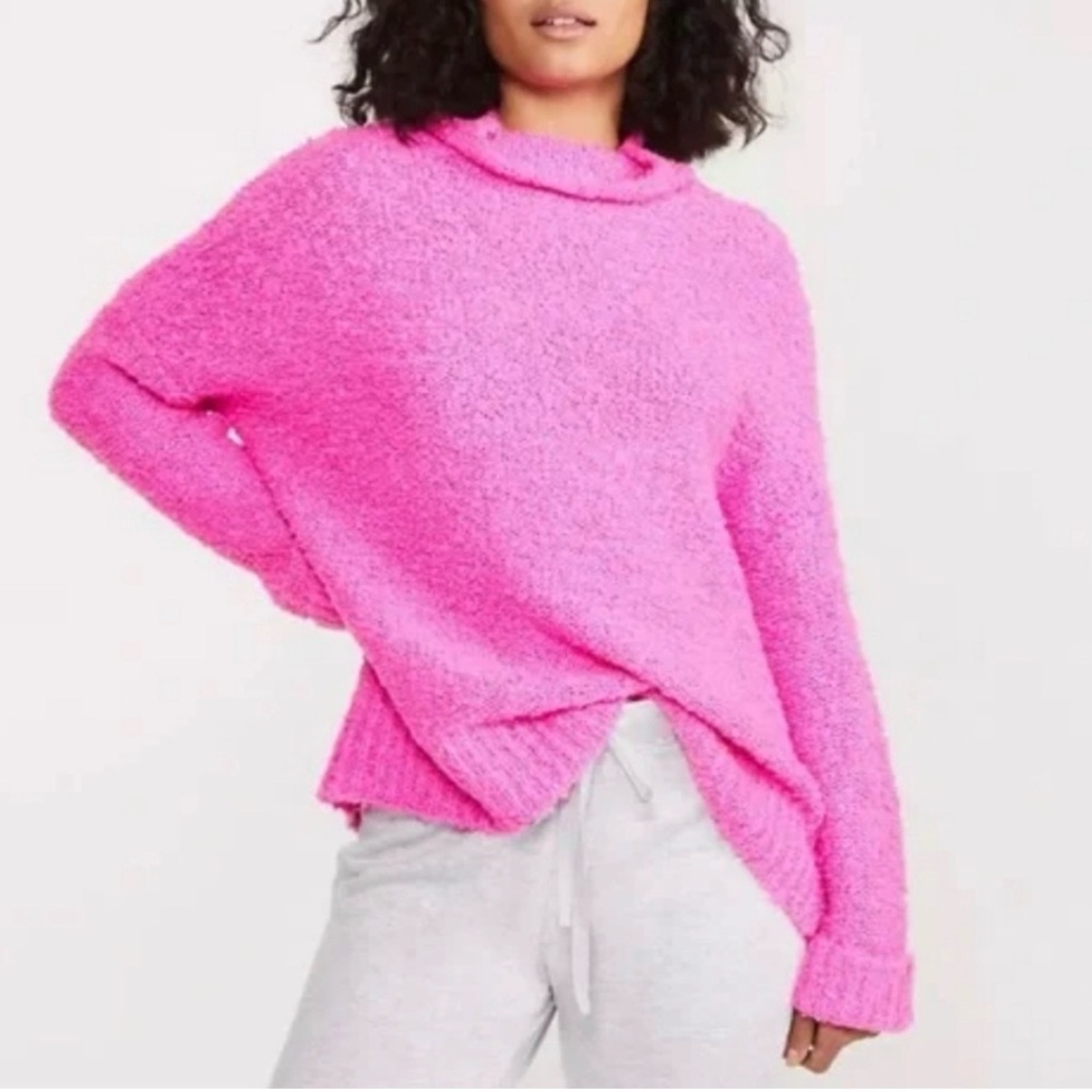 LOU & GREY Boucle Knit Turtleneck Sweater Cozy Neon Pink Medium